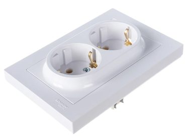 ATLASDESIGN РОЗЕТКА 2ая с заземлением 16А механизм Белая