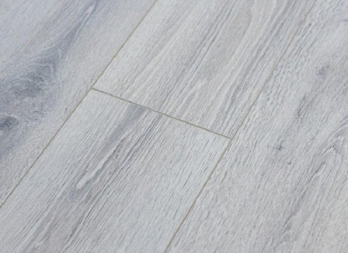 Ламинат Ламинели Карелия Плюс (0,2695) Дуб Норвежский (ст.замок) (С) У