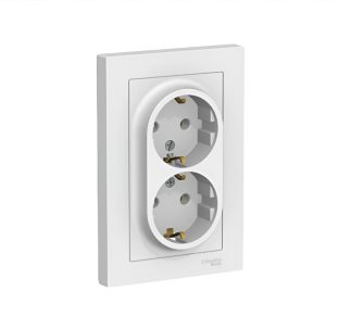 ATLASDESIGN РОЗЕТКА 2ая с заземлением 16А механизм лотос